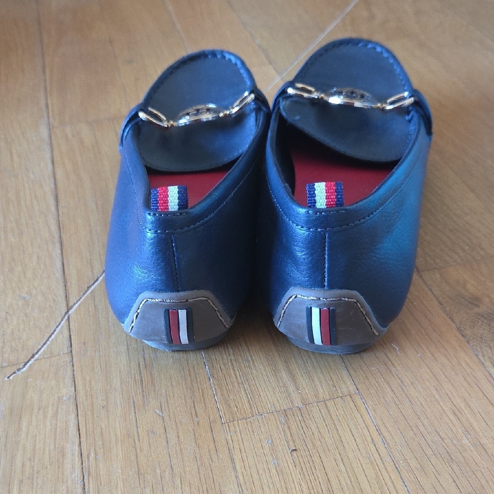 Tommy Hilfiger Navy Blue Leather Loafers with Gold Hardware - Picture 3 of 7